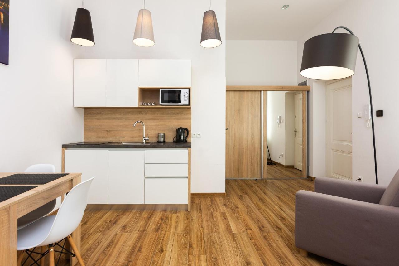 Old Town Bosacka Apartment *